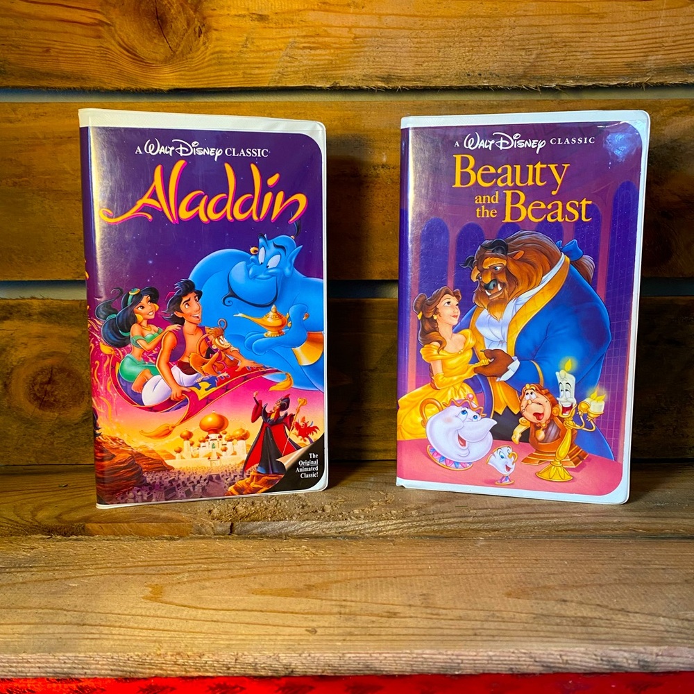OLD! ORIGINAL! VHS tapes beauty and the beast and Alladin